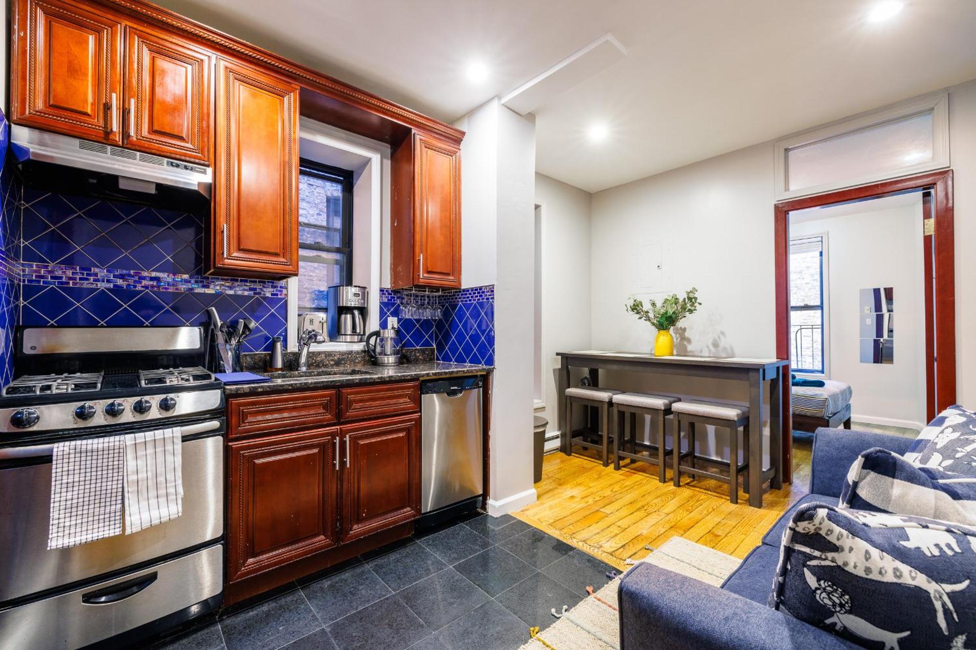 Discover The Comfort Of Columbia Properties-2 New York